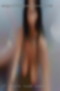 If you're a minute man...keep nude woman it moving!